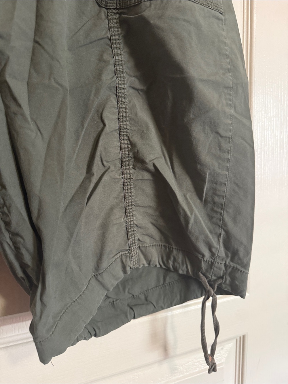 St. John's Bay Olive Green Women's Cargo Shorts sz 18 - Picture 2 of 7